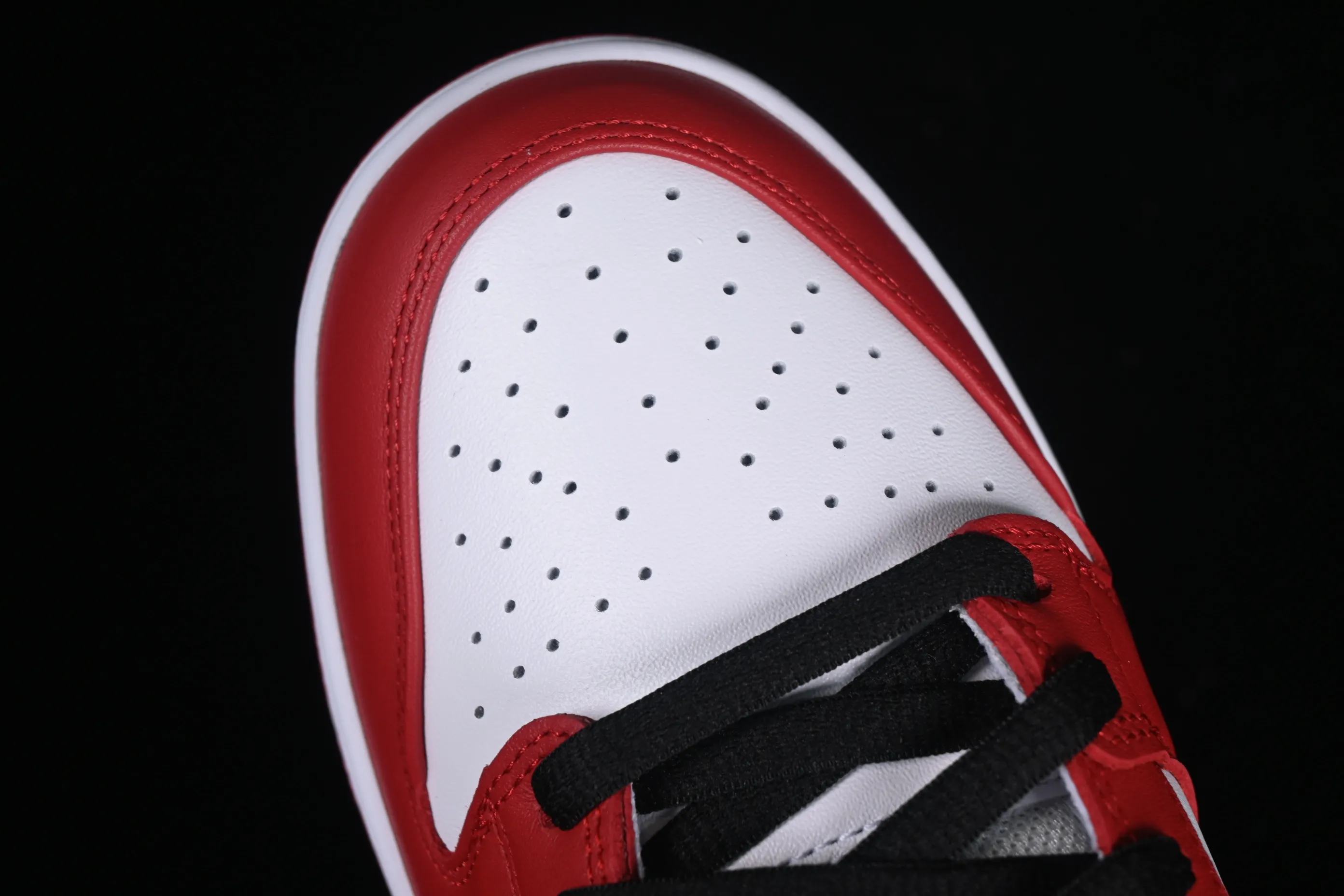 All Categories Nk SB Dunk Series Nk SB Dunk Low Low-top Skateboard Shoes Foreign Trade Version Nk SB Dunk Low Pro "Chicago" Chicago Dunk Series Retro First Layer Low-top Casual Sports Skateboard Shoes BQ6817-600